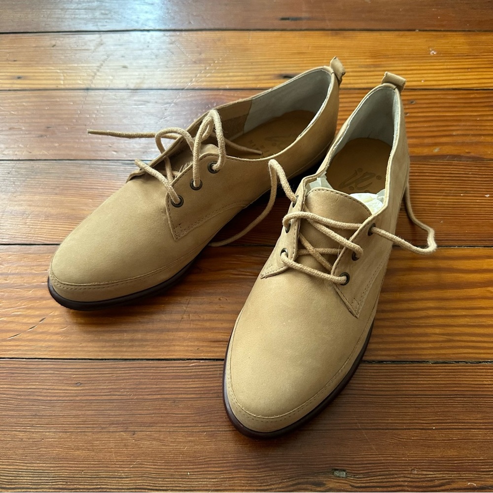 i.e. with Nike-Air Gramado Tie 2 suede shoes 7 M